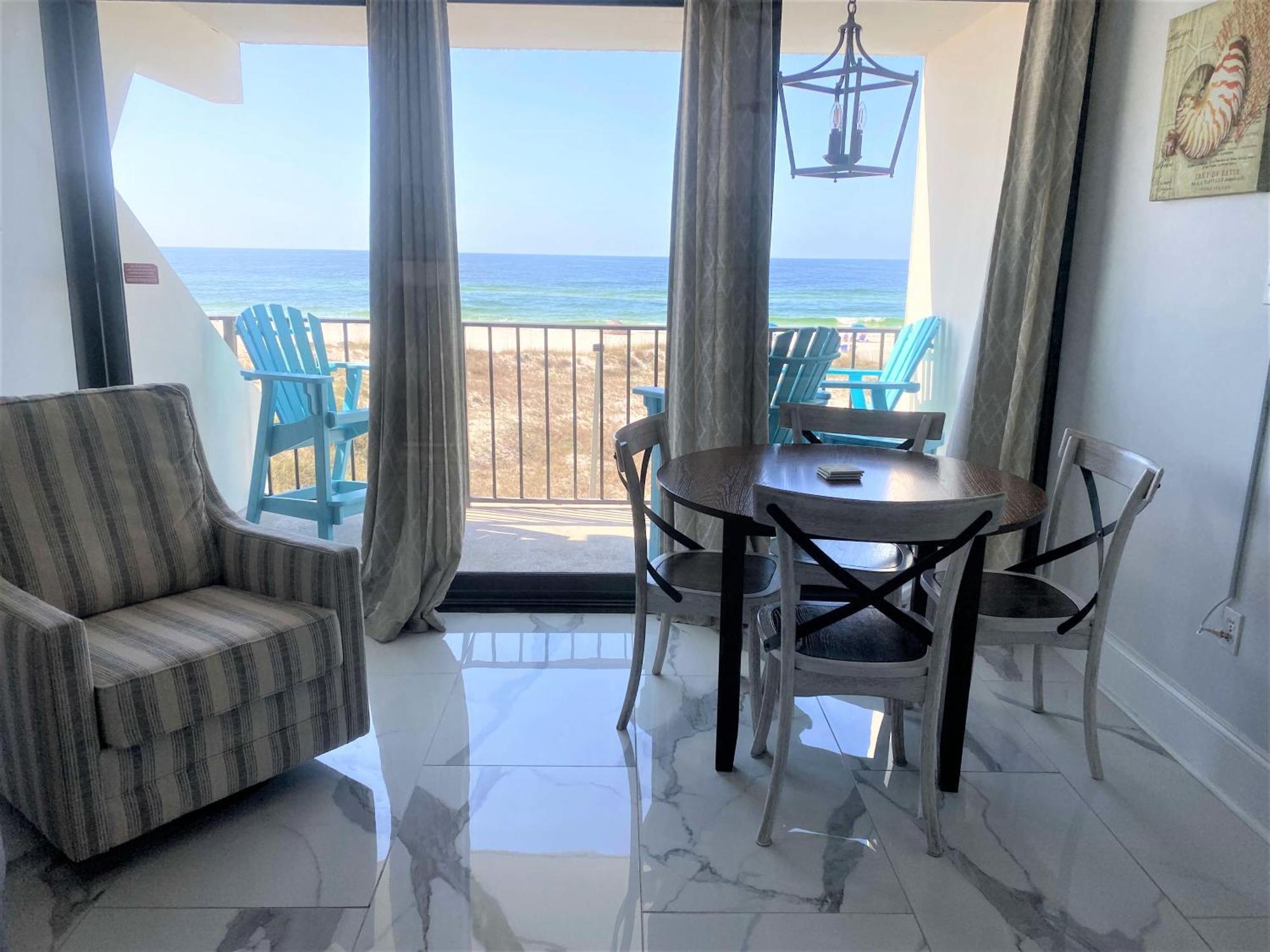 Island Winds East 202 By Albvr - Beautifully Renovated Beachfront Condo & Steps Away From Hangout & More! Gulf Shores Esterno foto