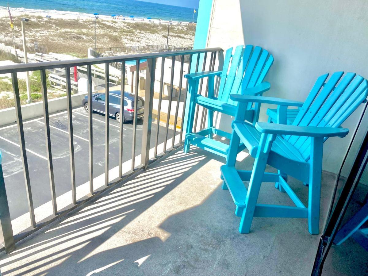 Island Winds East 202 By Albvr - Beautifully Renovated Beachfront Condo & Steps Away From Hangout & More! Gulf Shores Esterno foto