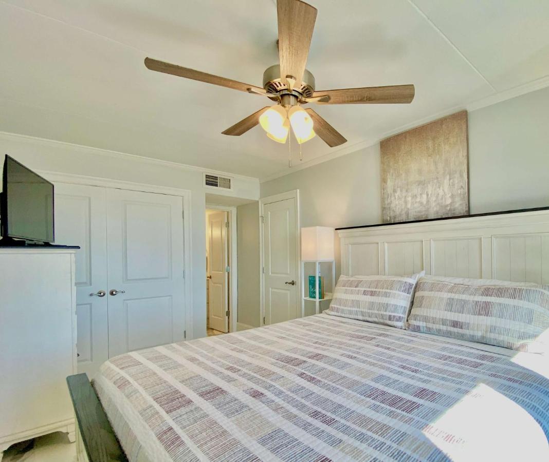 Island Winds East 202 By Albvr - Beautifully Renovated Beachfront Condo & Steps Away From Hangout & More! Gulf Shores Esterno foto