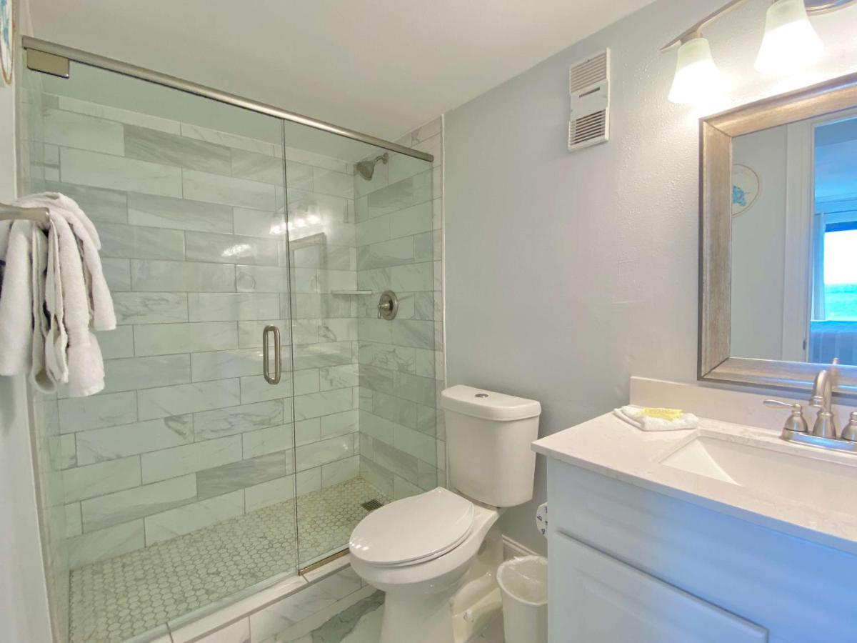 Island Winds East 202 By Albvr - Beautifully Renovated Beachfront Condo & Steps Away From Hangout & More! Gulf Shores Esterno foto