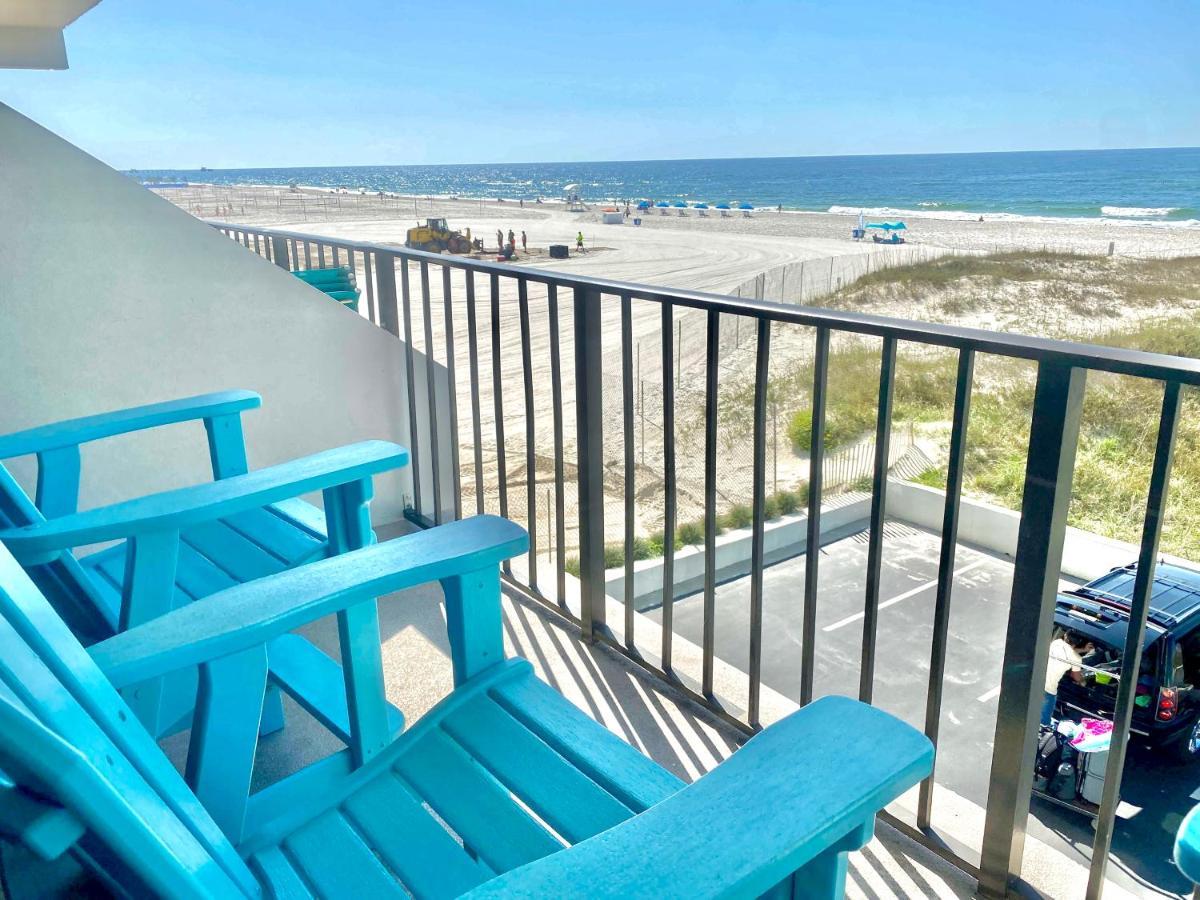 Island Winds East 202 By Albvr - Beautifully Renovated Beachfront Condo & Steps Away From Hangout & More! Gulf Shores Esterno foto